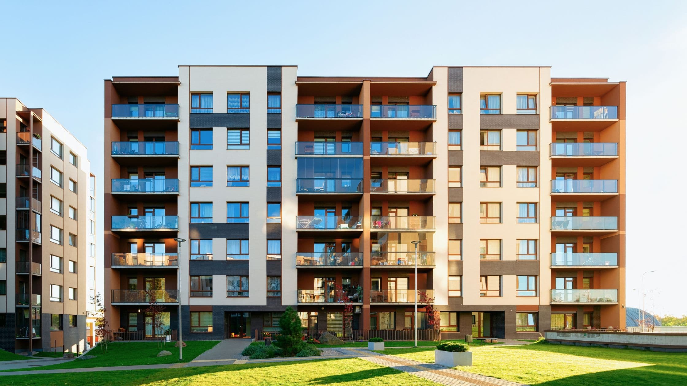 The Pros and Cons of Real Estate Syndication